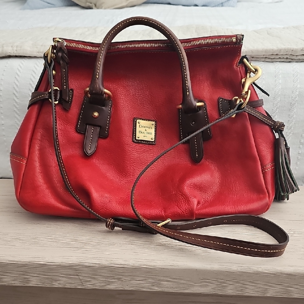 1HRSALE🔥Dooney & Bourke Red Florentine Satchel - Picture 11 of 11
